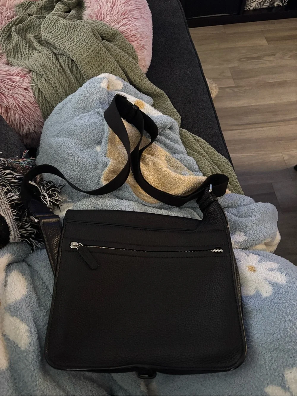 Tumi Black Pebbled Leather Messenger Crossbody Bag